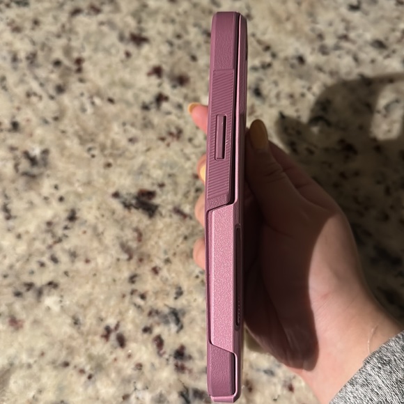 Otterbox Commuter Series IPhone 13 & 12 Pro Max Case - Picture 4 of 6